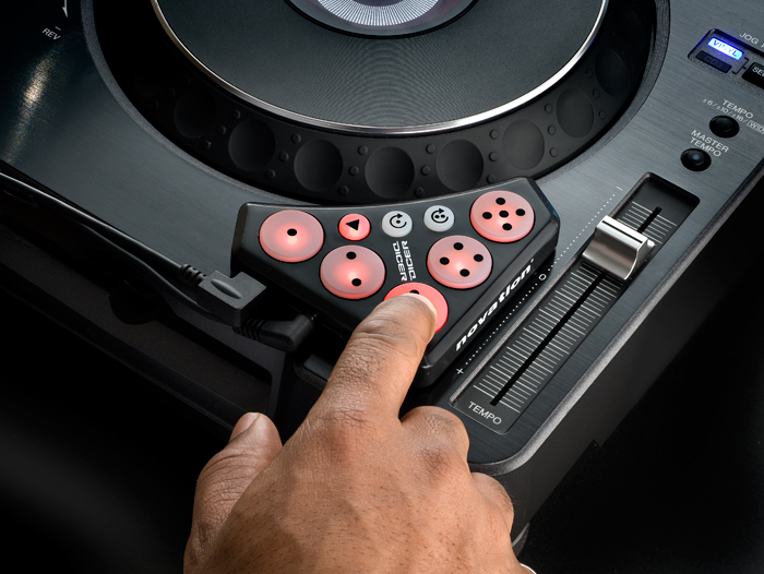Novation DICER Cue Point & Looping Control for the Digital DJ