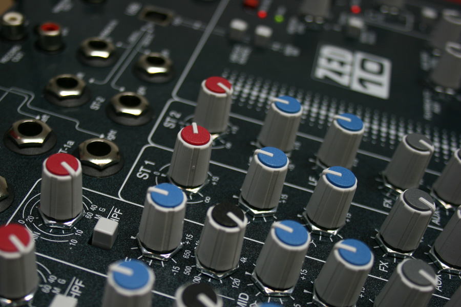 Allen & Heath ZED 10 10-Channel Recording Mixer